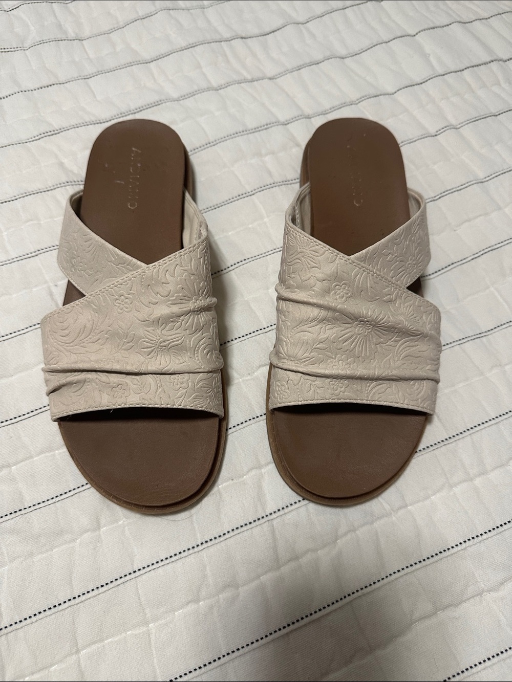 Andiamo Slide Sandals